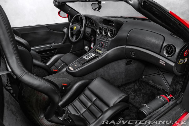 Ferrari 550 550 Barchetta limited 2001