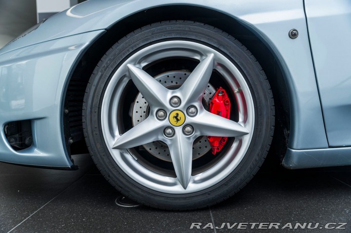 Ferrari 360 Spider / MANUÁL 2002