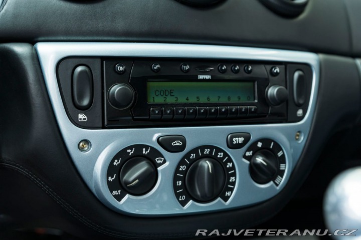 Ferrari 360 Spider / MANUÁL 2002