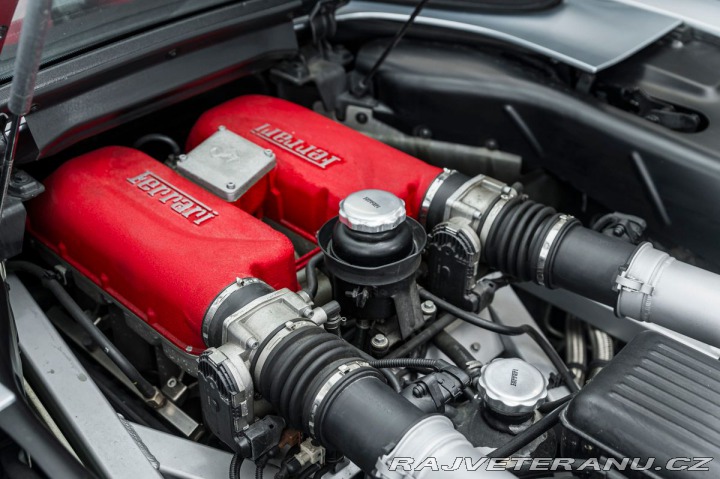 Ferrari 360 Spider / MANUÁL 2002