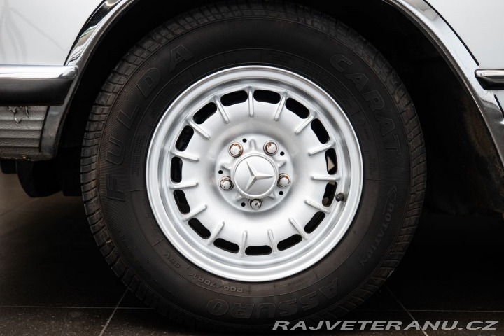 Mercedes-Benz SL  1975