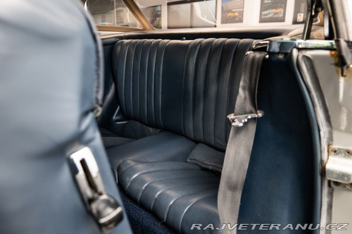 Mercedes-Benz SL  1975