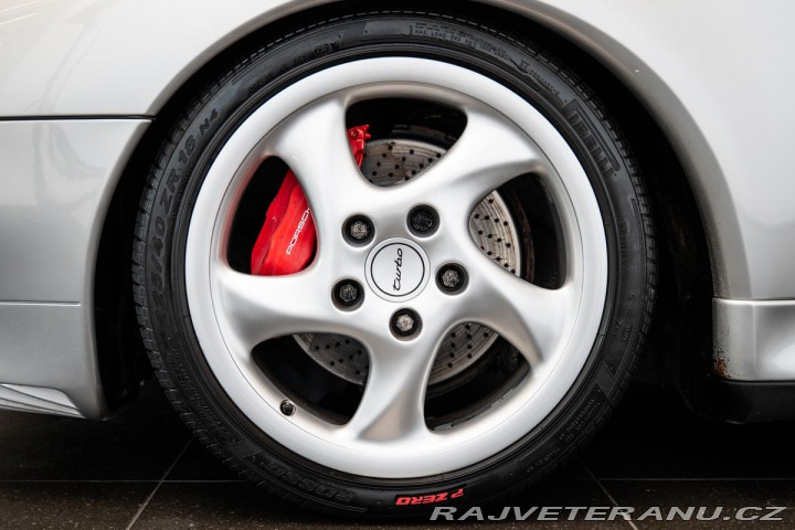 Porsche 911 Turbo Manuál 1997