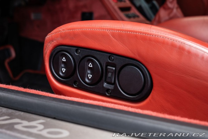 Porsche 911 Turbo Manuál 1997