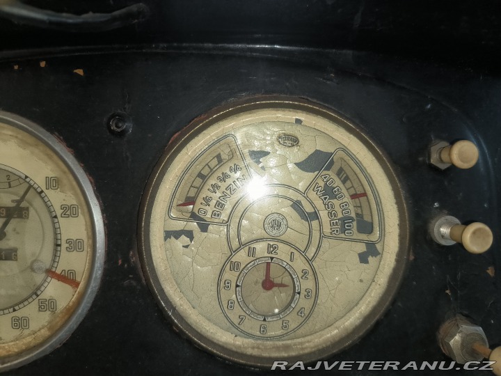 Ostatní značky Ostatní modely STEYR 220 1940