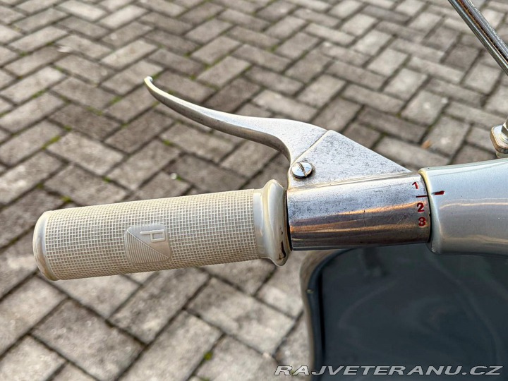 Piaggio Vespa VB1T 150 1957