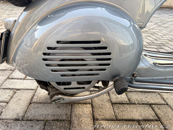 Piaggio Vespa VB1T 150 1957