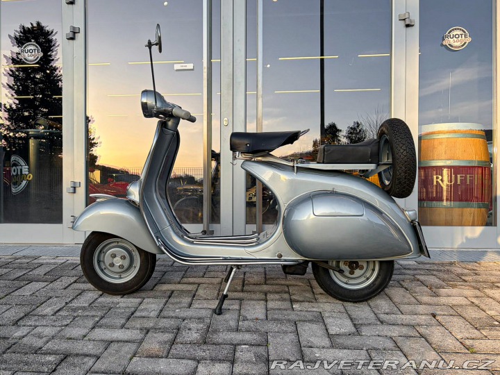 Piaggio Vespa VB1T 150 1957