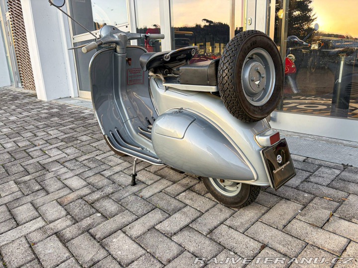 Piaggio Vespa VB1T 150 1957