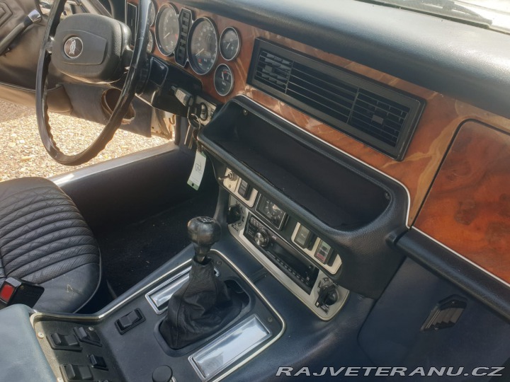 Jaguar XJ 12válec,5.3L manual př. 1974