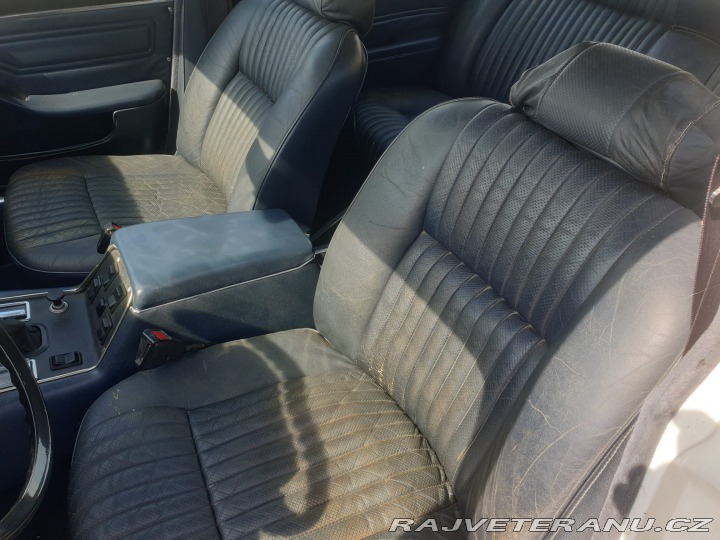 Jaguar XJ 12válec,5.3L manual př. 1974