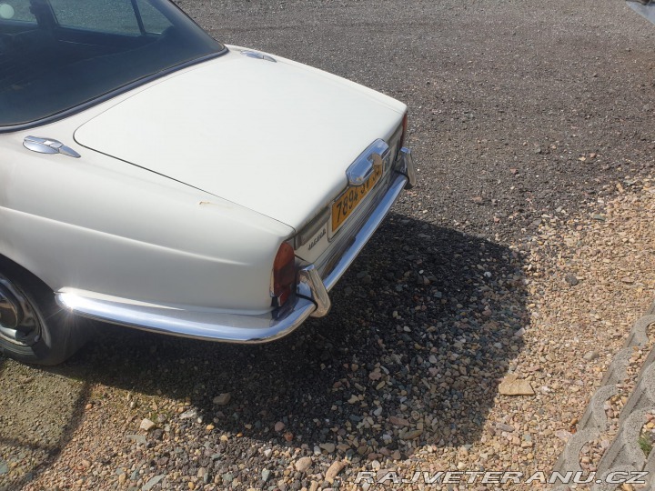 Jaguar XJ 12válec,5.3L manual př. 1974