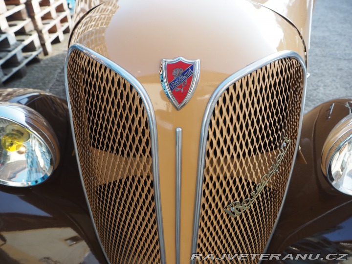 Ostatní značky Ostatní modely ROSENGART LR4 1938