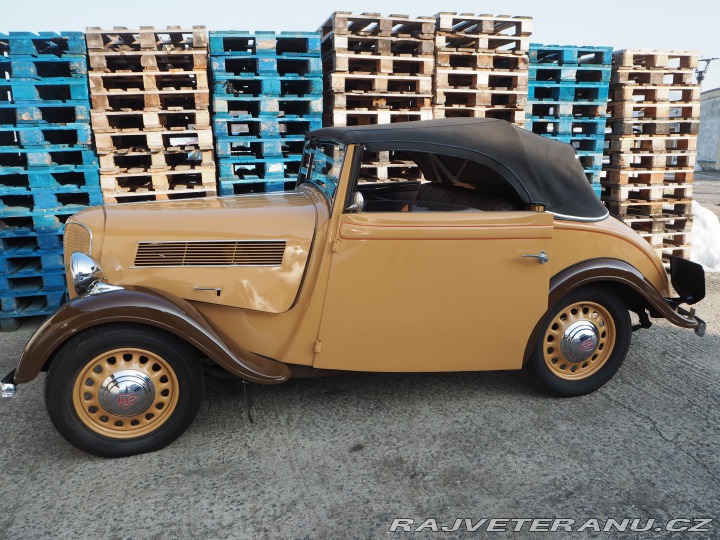 Ostatní značky Ostatní modely ROSENGART LR4 REZERVACE 1938