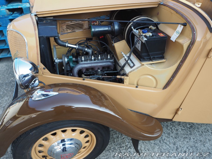 Ostatní značky Ostatní modely ROSENGART LR4 1938