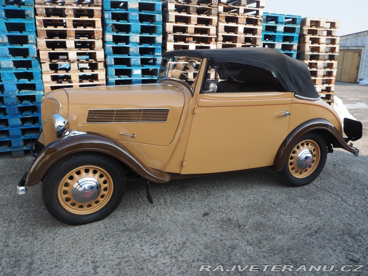 Ostatní značky Ostatní modely ROSENGART LR4 1938