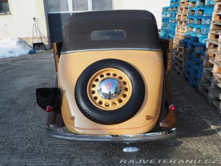 Ostatní značky Ostatní modely ROSENGART LR4 1938