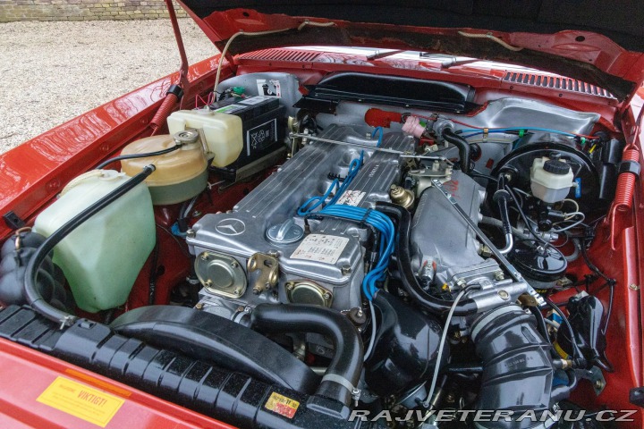 Mercedes-Benz 280 SLC 1975