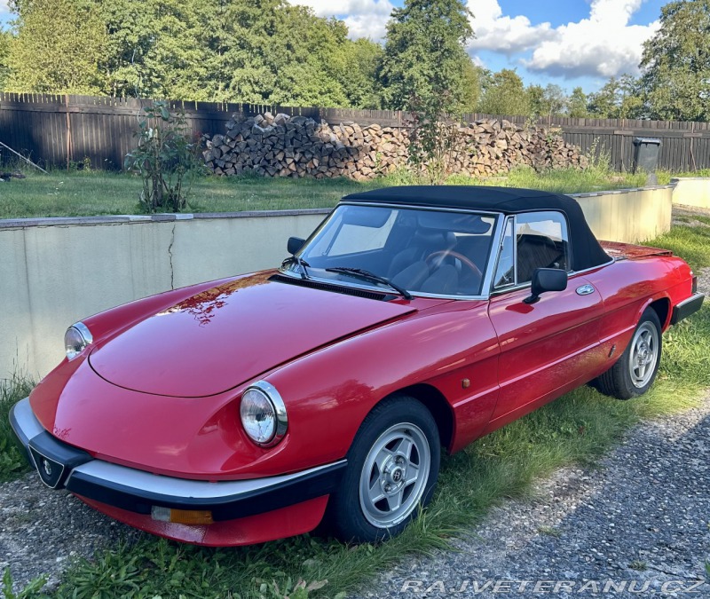 Alfa Romeo Spider 1.6