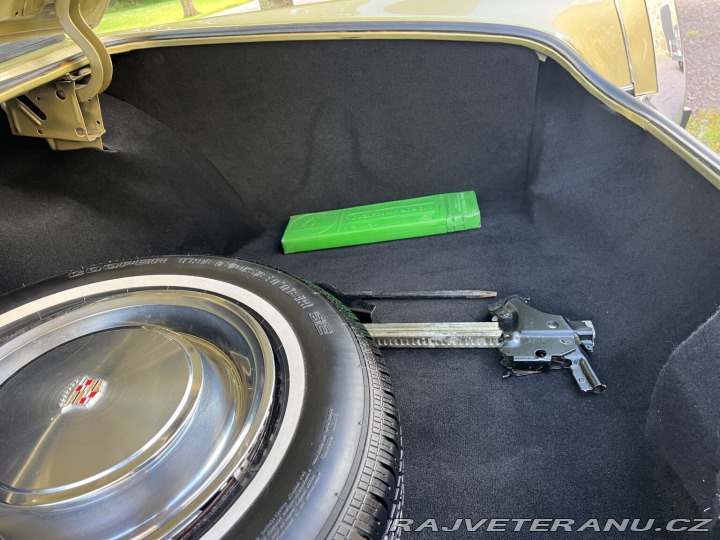 Cadillac Coupe de Ville  1973