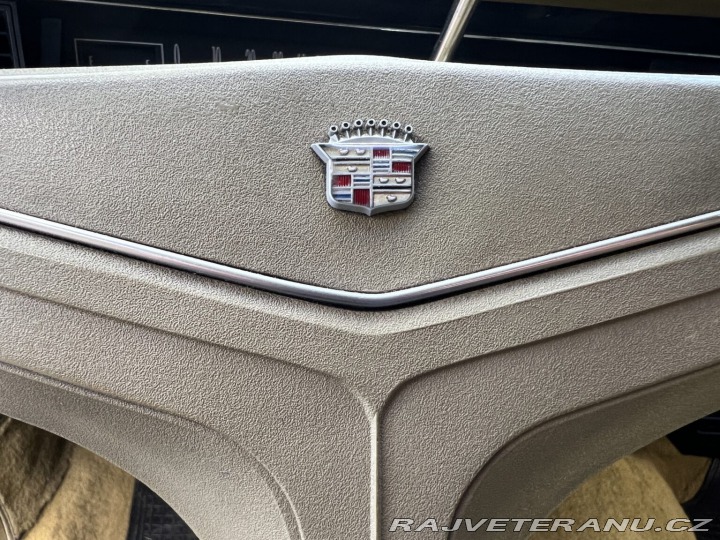 Cadillac Coupe de Ville  1973
