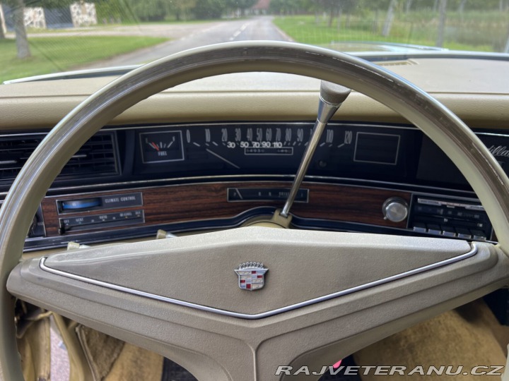 Cadillac Coupe de Ville  1973