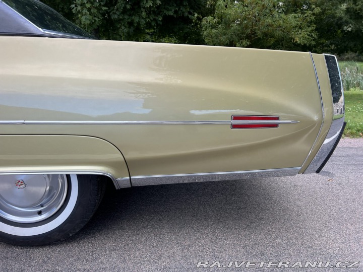 Cadillac Coupe de Ville  1973