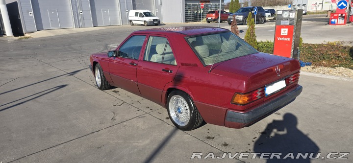 Mercedes-Benz 190 190E 1991