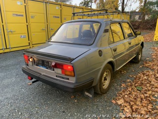 Škoda 120 1988