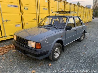 Škoda 120 1988