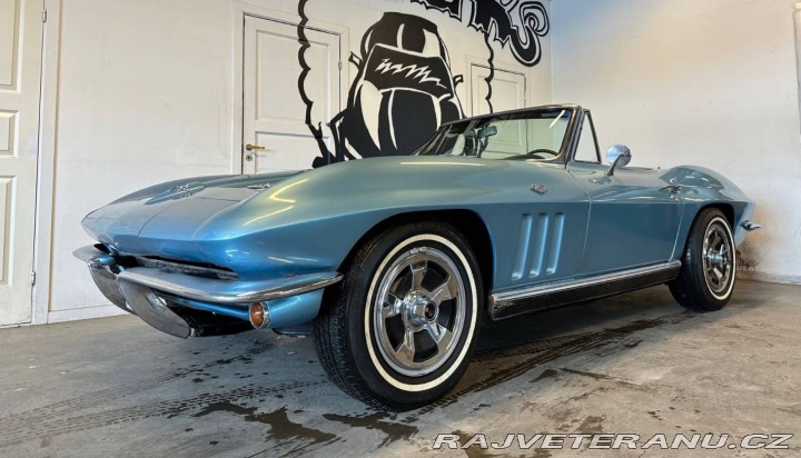 Chevrolet Corvette Stingray Convertible 1966