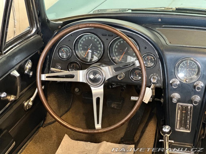 Chevrolet Corvette Stingray Convertible 1966
