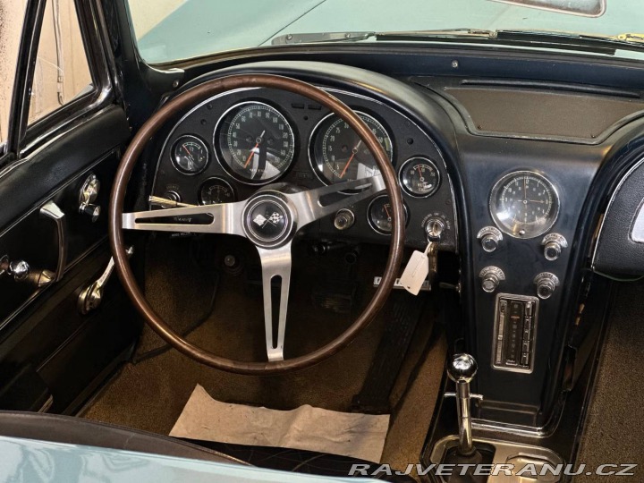 Chevrolet Corvette Stingray Convertible 1966