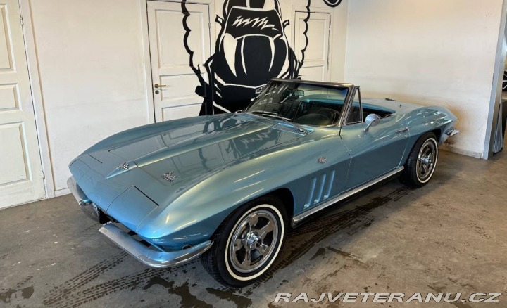 Chevrolet Corvette Stingray Convertible 1966