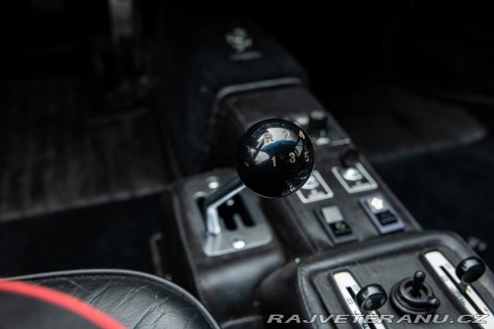 Ferrari 512 BBi 1982