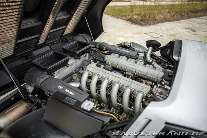 Ferrari 512 BBi 1982