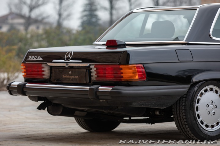 Mercedes-Benz 560 SL R 107 1986