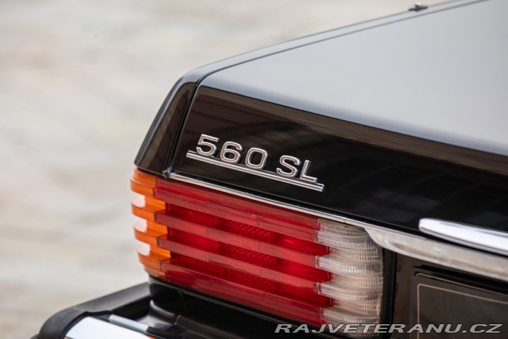 Mercedes-Benz 560 SL R 107 1986