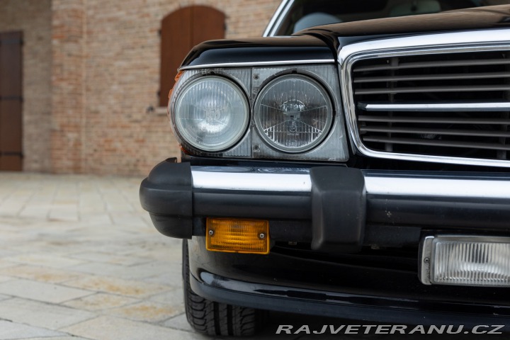 Mercedes-Benz 560 SL R 107 1986