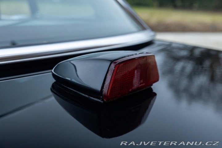 Mercedes-Benz 560 SL R 107 1986