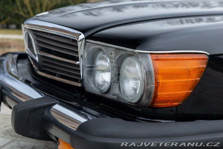 Mercedes-Benz 560 SL R 107 1986