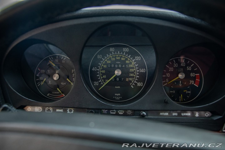 Mercedes-Benz 560 SL R 107 1986