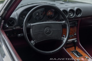 Mercedes-Benz 560 SL R 107 1986