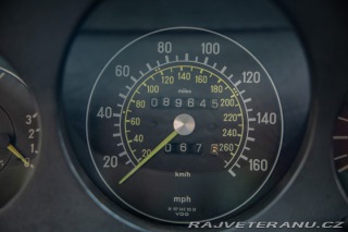 Mercedes-Benz 560 SL R 107 1986