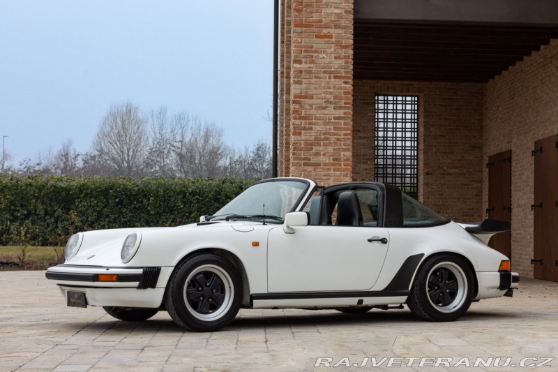 Porsche 911 CARRERA 3.2 G50 TARGA