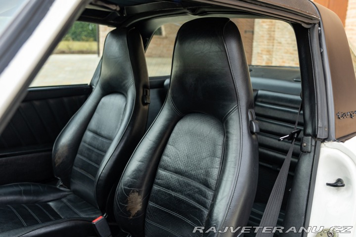 Porsche 911 CARRERA 3.2 G50 TARGA 1988