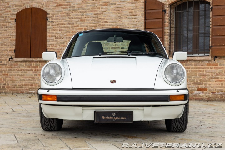 Porsche 911 CARRERA 3.2 G50 TARGA 1988