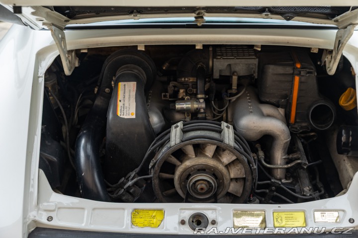 Porsche 911 CARRERA 3.2 G50 TARGA 1988