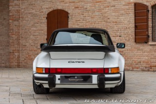 Porsche 911 CARRERA 3.2 G50 TARGA 1988