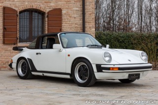 Porsche 911 CARRERA 3.2 G50 TARGA 1988